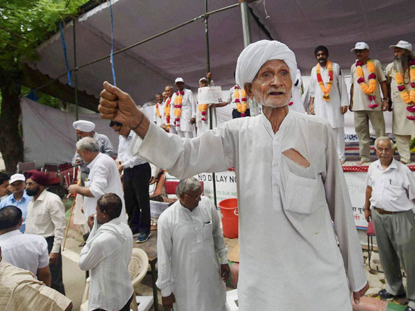 OROP row: Small gaps need to be filled, says Govt; veterans unhappy. OROP row: Small gaps need to be filled, says Govt; veterans unhappy.