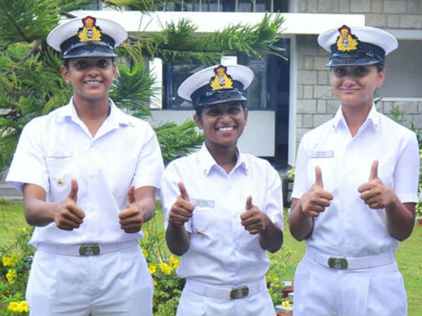 Good news for women! HC orders permanent commission to women in navy. Good news for women! HC orders permanent commission to women in navy.