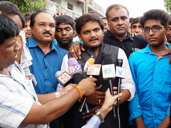 Hardik Patel launches news outfit Hardik Patel launches news outfit