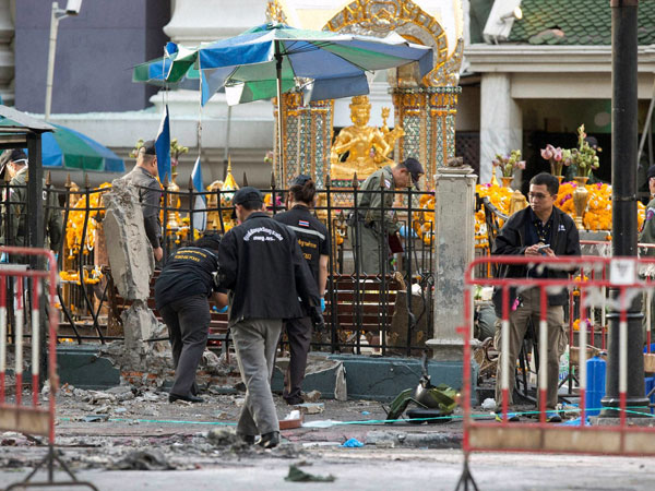 Bangkok: Pakistani, 2 others detained Bangkok: Pakistani, 2 others detained