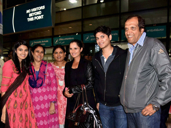 Sania Mirza with her family members at the Hyderabad airport Sania Mirza with her family members at the Hyderabad airport