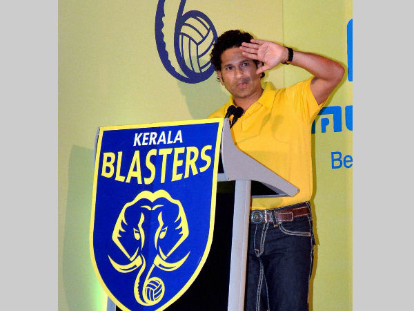 Sachin Tendulkar in Kerala Blasters jersey Sachin Tendulkar in Kerala Blasters jersey