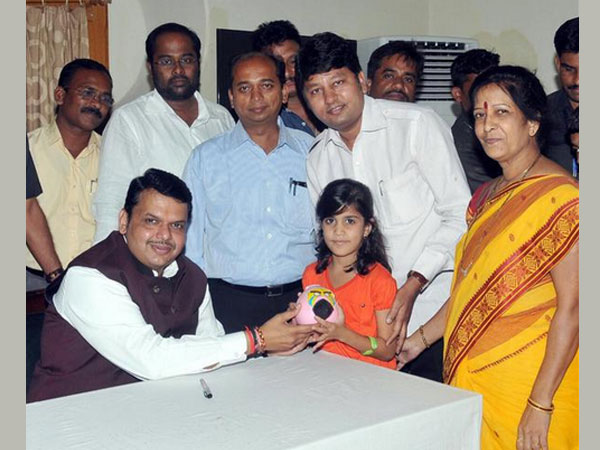 Rashika, who donates her piggy bank for Maharashtra farners Rashika, who donates her piggy bank for Maharashtra farners