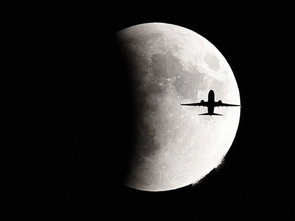Moon comes close to earth; India to miss total lunar eclipse. Moon comes close to earth; India to miss total lunar eclipse.