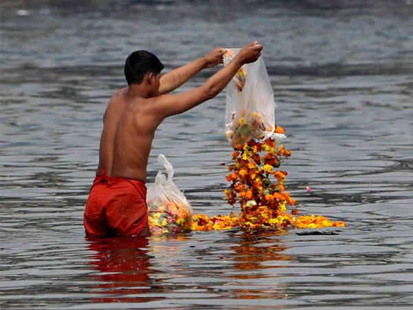 Swachh: Armed forces men to swim 2800 km Swachh: Armed forces men to swim 2800 km