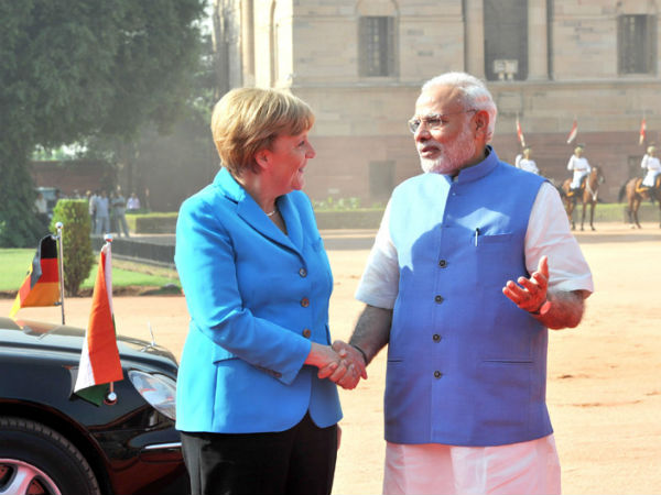 Modi, Merkel at Rashtrapati Bhavan in New Delhi