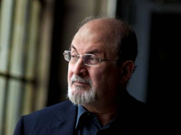 Rushdie backs authors returning awards Rushdie backs authors returning awards