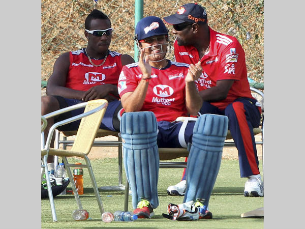 Sehwag (centre) with Richards (right) and Andre Russell at Delhi Daredevils team in IPL Sehwag (centre) with Richards (right) and Andre Russell at Delhi Daredevils team in IPL