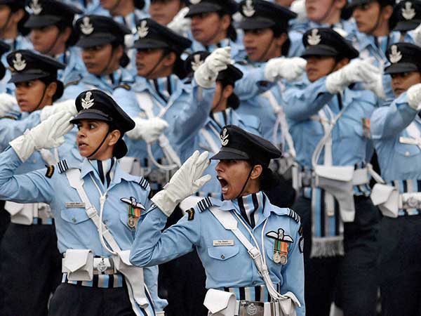 IAF:Ministry approves induction of women IAF:Ministry approves induction of women