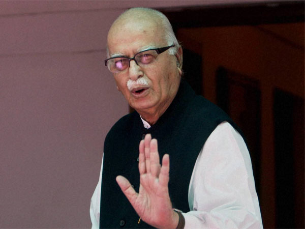 Advani, Joshi take on Modi Advani, Joshi take on Modi