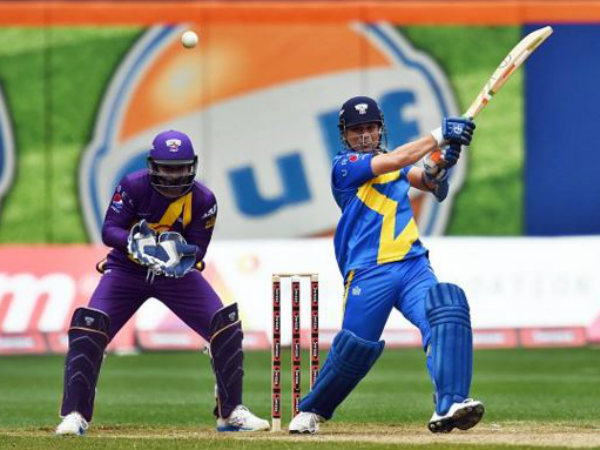Sachin Tendulkar scored 33 off 20 balls Sachin Tendulkar scored 33 off 20 balls