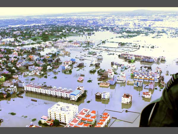 Chennai Flood: NDRF rescues 16,000 Chennai Flood: NDRF rescues 16,000