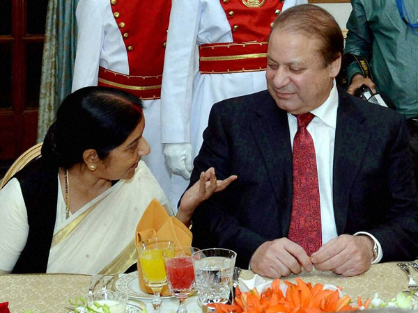 sushma-swaraj-nawaz sushma-swaraj-nawaz