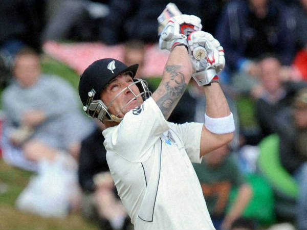 McCullum breaks de Villiers' Test record McCullum breaks de Villiers' Test record
