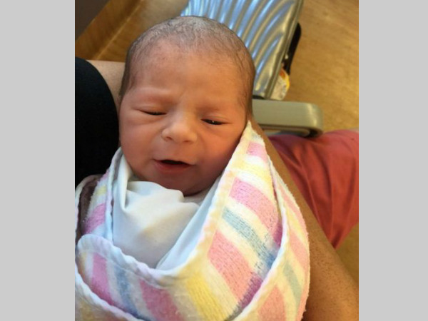 David Warner posted his 2nd daughter Indi Rae's picture on Twitter David Warner posted his 2nd daughter Indi Rae's picture on Twitter