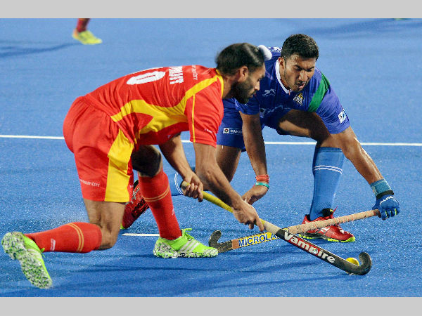 Ranchi Rays and Uttar Pradesh Wizards (Blue) players in action during the Hockey India League match in Lucknow on Friday. Ranchi Rays and Uttar Pradesh Wizards (Blue) players in action during the Hockey India League match in Lucknow on Friday.