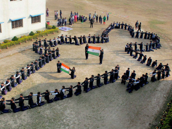 Kar: Patriotic fervour marks R-Day Kar: Patriotic fervour marks R-Day