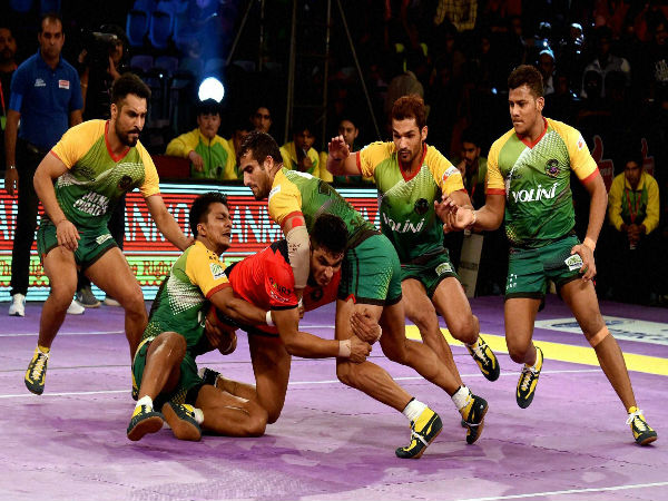 Patna Pirates vs Jaipur Pink Panthers Pro Kabaddi Season 4 Final