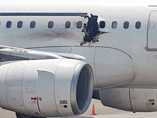 daallo-airlines-hole daallo-airlines-hole