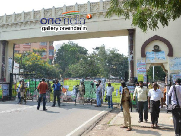 Osmania: ABVP members taken into custody Osmania: ABVP members taken into custody