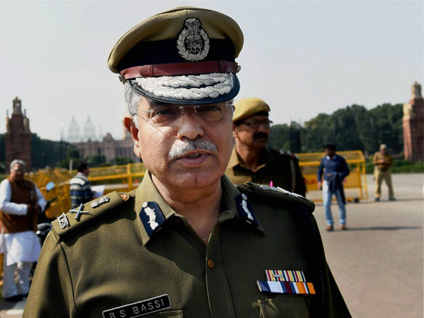 JNU row: Delhi police chief major loser JNU row: Delhi police chief major loser