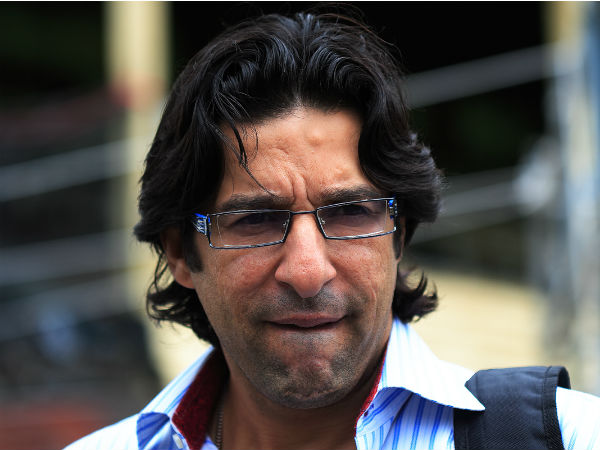 Wasim Akram miffed with Pak fans Wasim Akram miffed with Pak fans