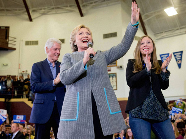 Clinton hits out at Donald Trump Clinton hits out at Donald Trump