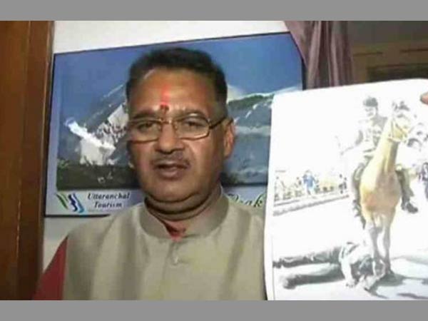 Ganesh Joshi's daughter supports father Ganesh Joshi's daughter supports father
