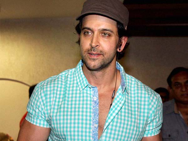 Hrithik served notice for 'Pope' comment Hrithik served notice for 'Pope' comment