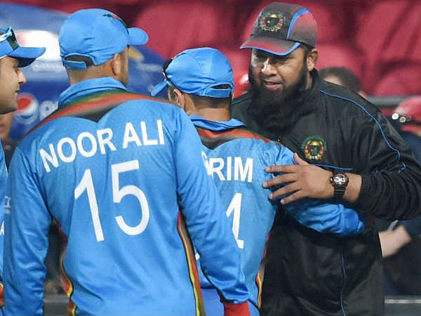 File photo: Afghan players embrace Inzamam-ul-Haq after a qualifying match against Zimbabwe in Nagpur at World T20 on March 12 File photo: Afghan players embrace Inzamam-ul-Haq after a qualifying match against Zimbabwe in Nagpur at World T20 on March 12