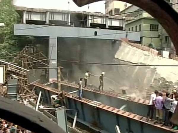 Kolkata: NDRF engage in rescue ops Kolkata: NDRF engage in rescue ops