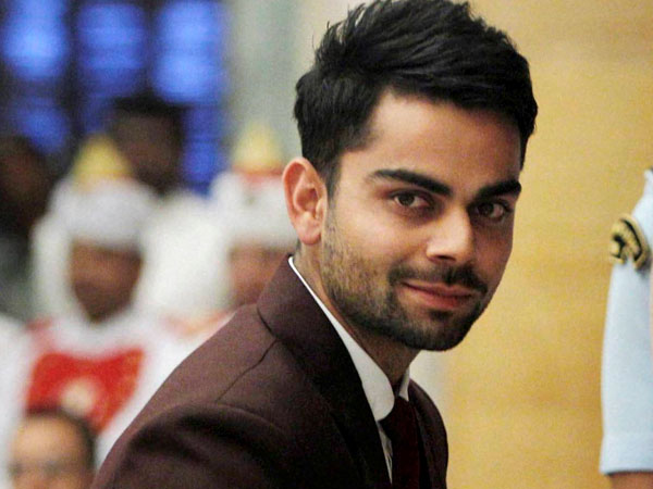Viral Video: Virat Kohli shakes a leg with Sonakshi Sinha, sets the stage on fire. Viral Video: Virat Kohli shakes a leg with Sonakshi Sinha, sets the stage on fire.