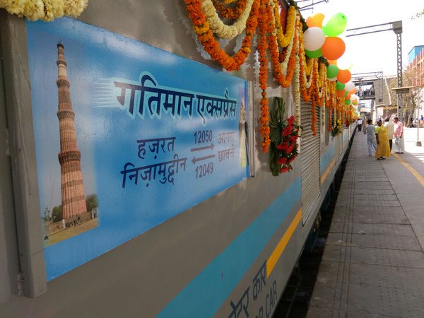 Spanish train to outpace Gatimaan Express Spanish train to outpace Gatimaan Express