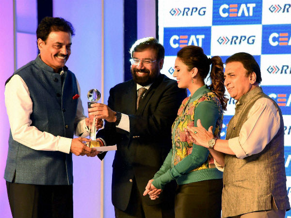 Industrialist Harsh Goenka, bollywood actress Huma Qureshi and former cricketer Sunil Gavaskar present the life time achievment CEAT Cricket Rating award to former Indian cricketer Dilip Vengsarkar in Mumbai on Monday. Industrialist Harsh Goenka, bollywood actress Huma Qureshi and former cricketer Sunil Gavaskar present the life time achievment CEAT Cricket Rating award to former Indian cricketer Dilip Vengsarkar in Mumbai on Monday.