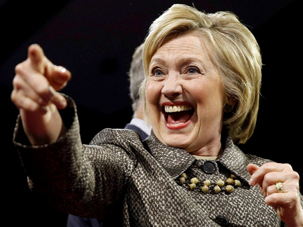 Hillary approached by Republicans Hillary approached by Republicans