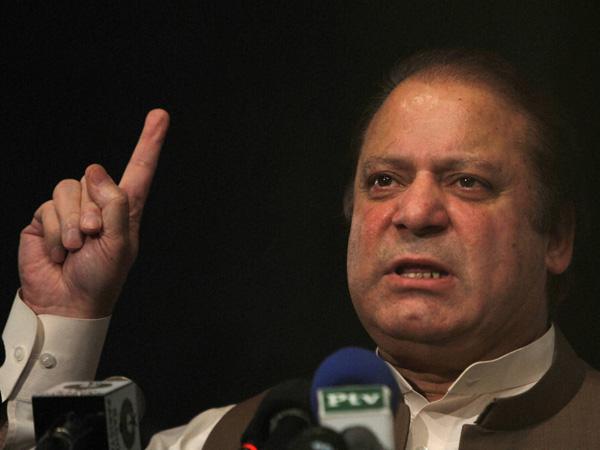 Pak PM Nawaz Sharif compares his political opponents to 'terrorists' Pak PM Nawaz Sharif compares his political opponents to 'terrorists'