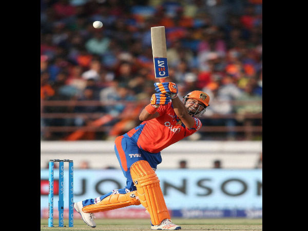 Suresh Raina was awarded Man of the Match Suresh Raina was awarded Man of the Match