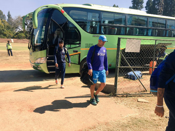MS Dhoni arrives at the stadium MS Dhoni arrives at the stadium