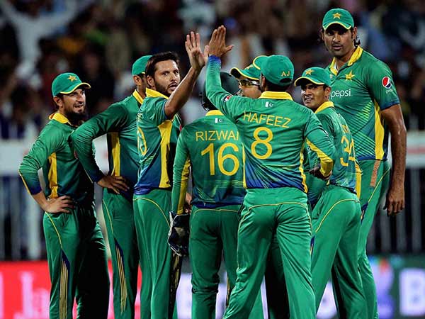 Inzamam set for England sojourn to observe team's performance Inzamam set for England sojourn to observe team's performance