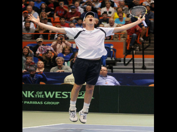 Sam Querrey defeats Thomaz Bellucci, to face Djokovic in Wimbledon Sam Querrey defeats Thomaz Bellucci, to face Djokovic in Wimbledon