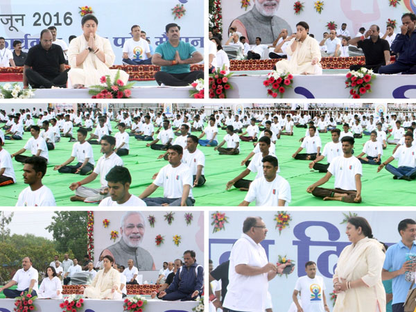 Smriti Irani leads Yoga Day celebrations in MP Smriti Irani leads Yoga Day celebrations in MP