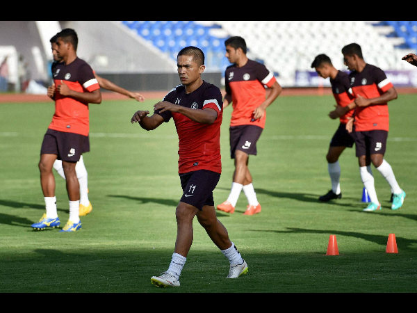 Sunil Chhetri extends contract with Bengaluru FC Sunil Chhetri extends contract with Bengaluru FC