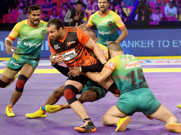 Players of U Mumba and Patna Pirates in action during the Pro Kabaddi League match at Sawai Mansingh Indoor Stadium in Jaipur on June 29. Players of U Mumba and Patna Pirates in action during the Pro Kabaddi League match at Sawai Mansingh Indoor Stadium in Jaipur on June 29.