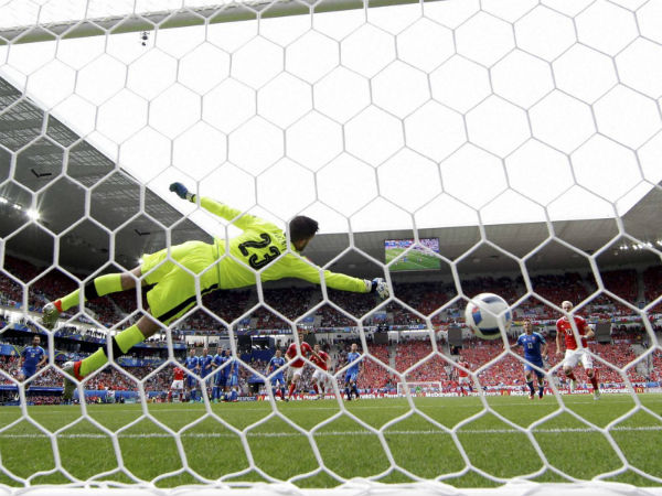 Euro 2016: Robson-Kanu gives Wales winning return against Slovakia Euro 2016: Robson-Kanu gives Wales winning return against Slovakia
