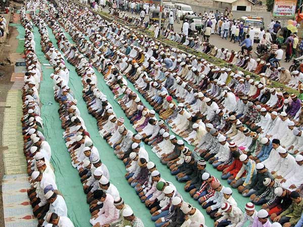 Women to offer Eid 'namaz' for first time in Eidgah. Women to offer Eid 'namaz' for first time in Eidgah.