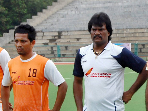 Dhanraj Pillay appeals to PM Modi for ex-hockey captain Mohd Shahid's treatment Dhanraj Pillay appeals to PM Modi for ex-hockey captain Mohd Shahid's treatment