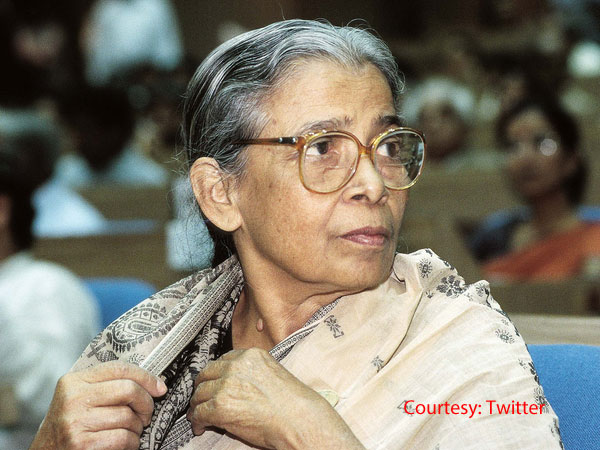 Mahasweta Devi's autobiography remains unfinished, lost. Mahasweta Devi's autobiography remains unfinished, lost.