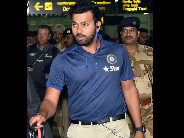 Rohit Shartma arrives at NSCBI Airport