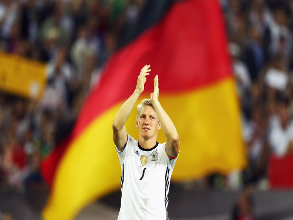 Bastian Schweinsteiger applauds the fans after playing his final match for Germany (Image courtesy: Bastian Schweinsteiger Twitter) Bastian Schweinsteiger applauds the fans after playing his final match for Germany (Image courtesy: Bastian Schweinsteiger Twitter)