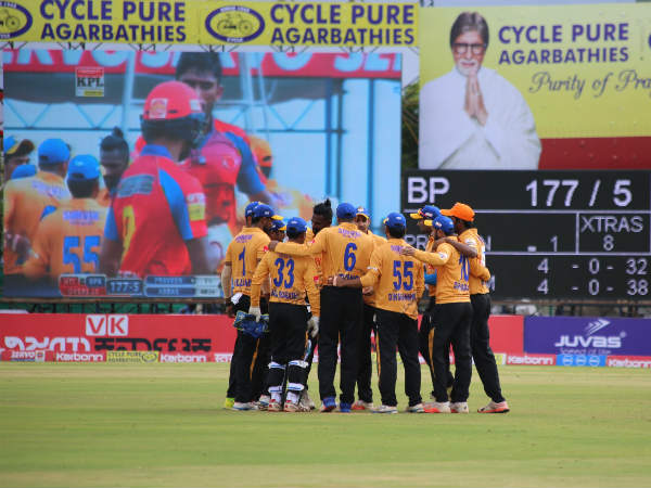 Hubli Tigers' players celebrate a wicket against Belagavi Panthers Hubli Tigers' players celebrate a wicket against Belagavi Panthers